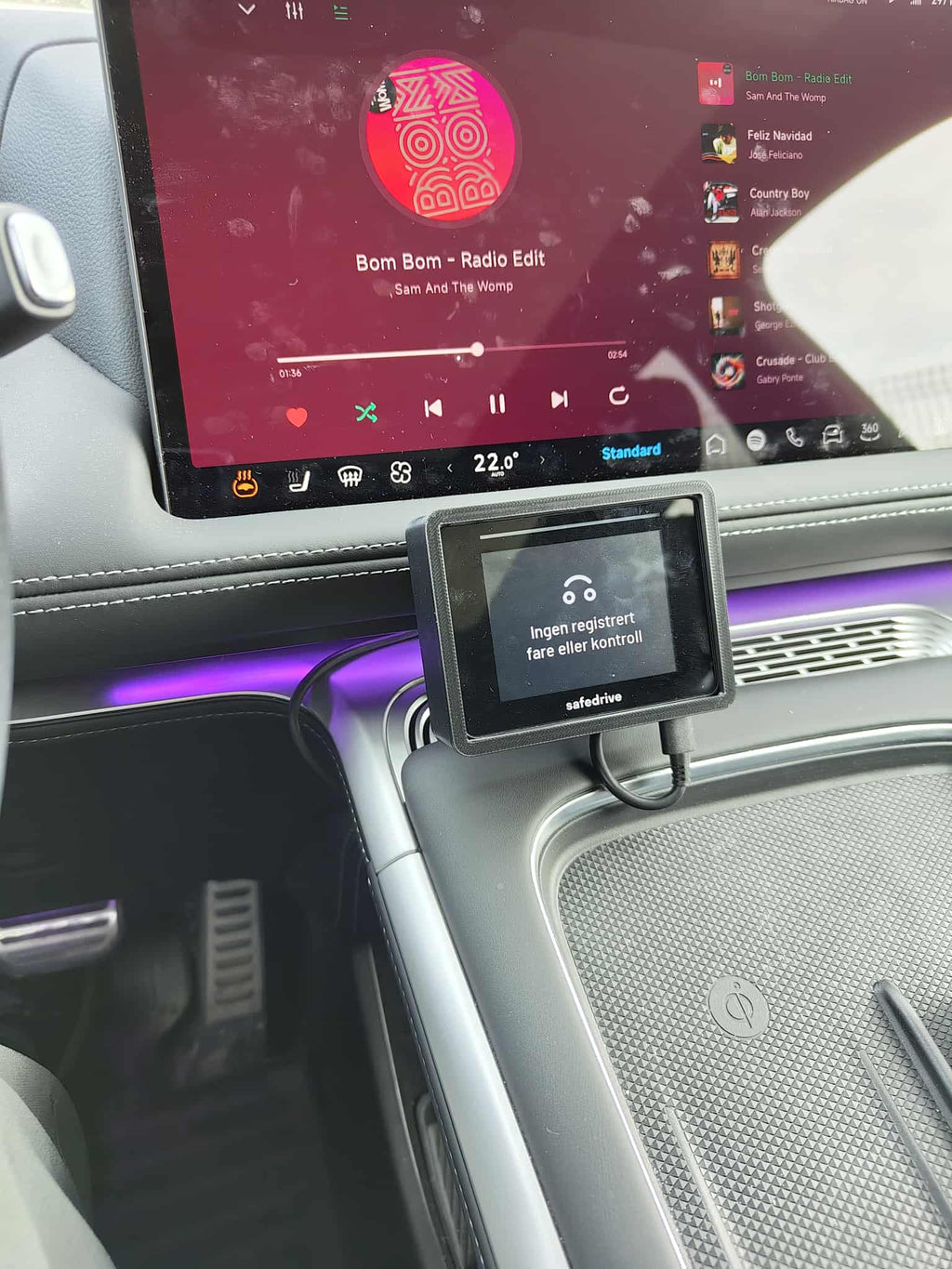 Xpeng G9 - Safedrive Pro Holder